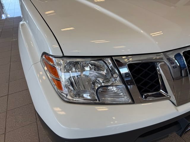 Used 2019 Nissan Frontier SV AWD/4WD image 9