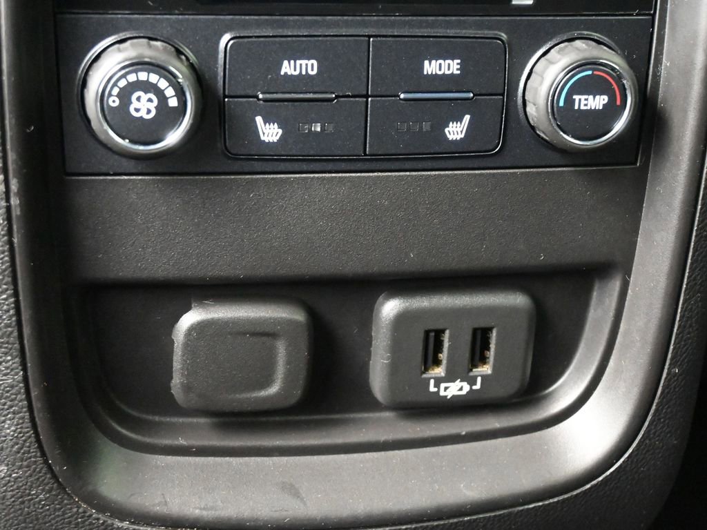 Used 2019 Buick Envision Essence image 16