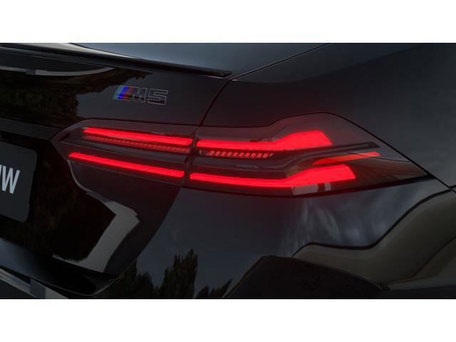 New 2026 BMW M5 w/ Executive Package image 8