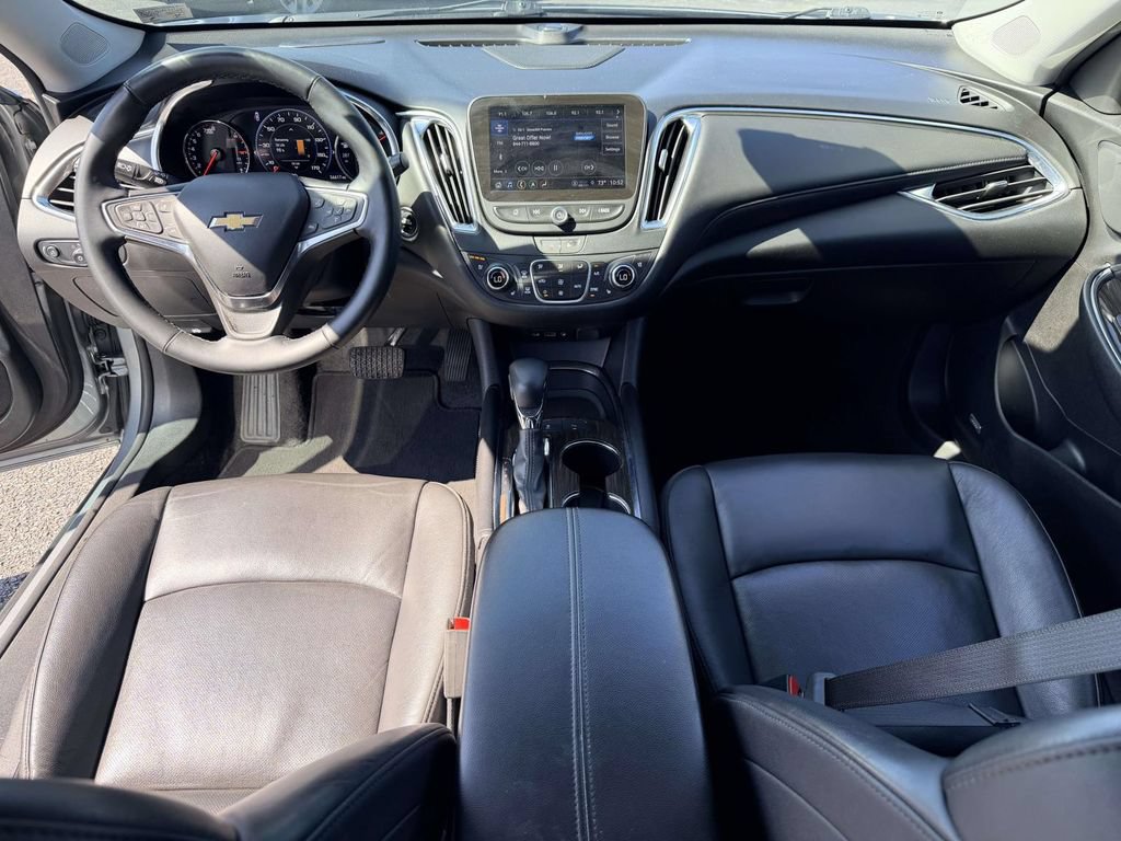 Used 2024 Chevrolet Malibu LT FWD image 16