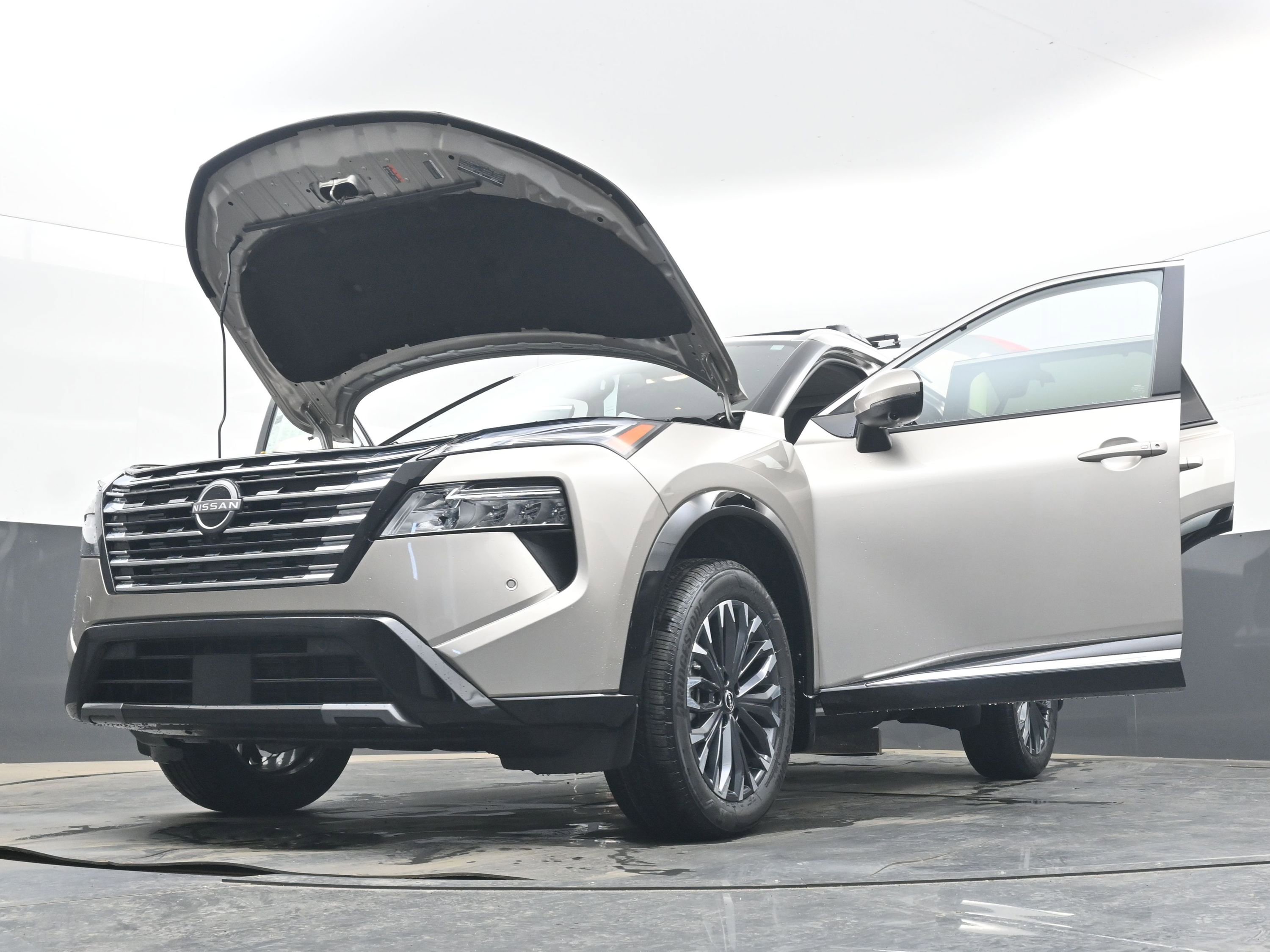 New 2026 Nissan Rogue Platinum image 40