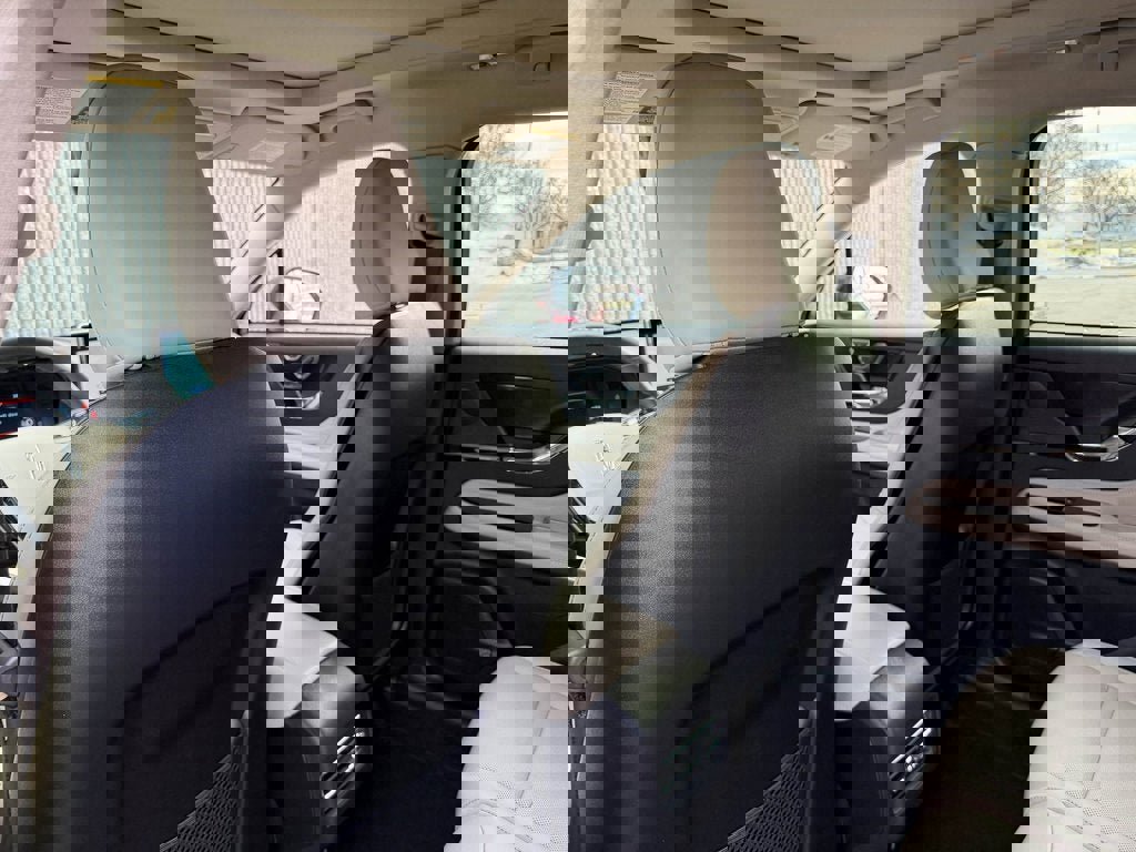 New 2026 Lincoln Corsair Premiere image 15