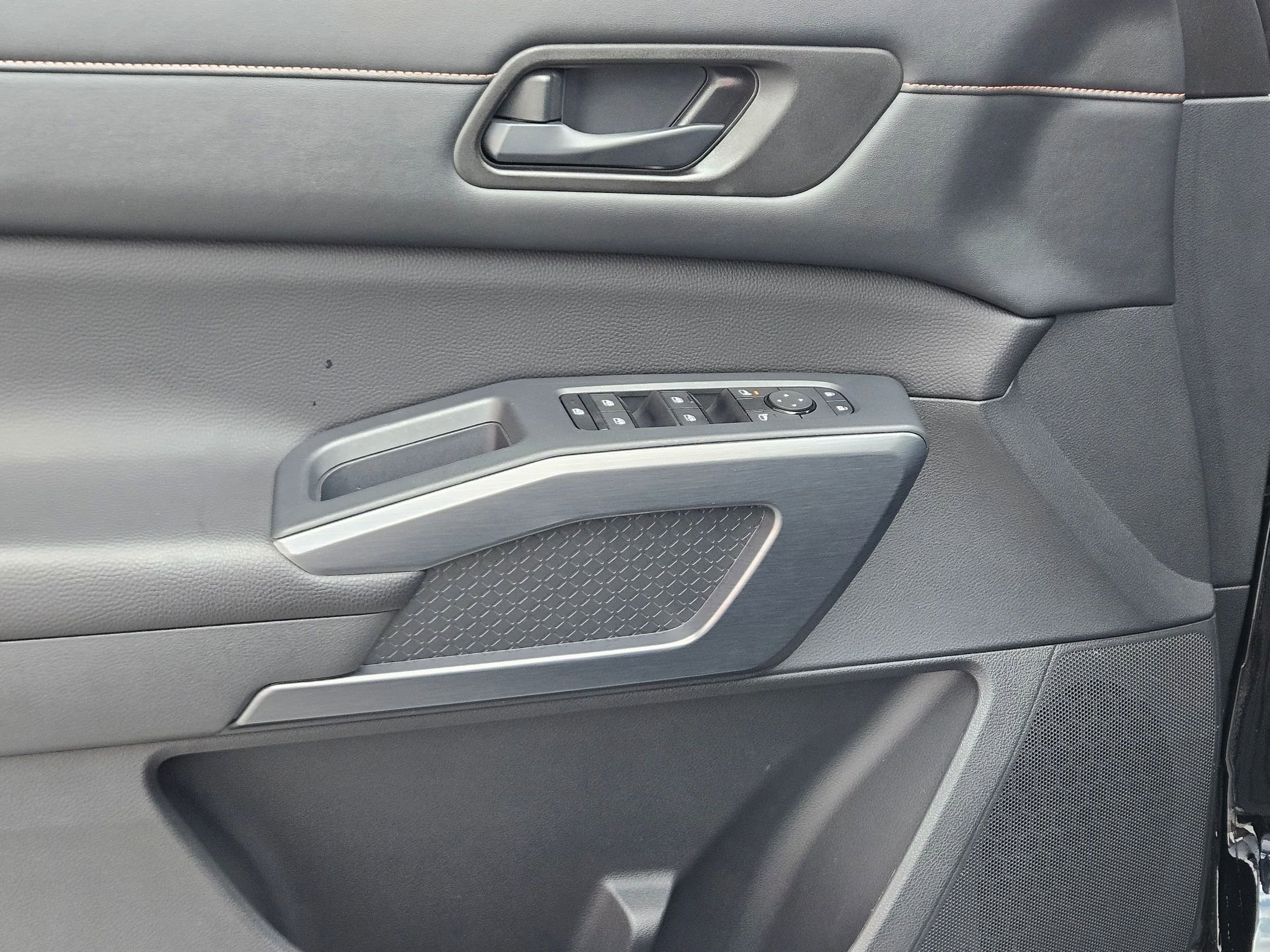 Used 2024 Nissan Pathfinder Rock Creek image 19