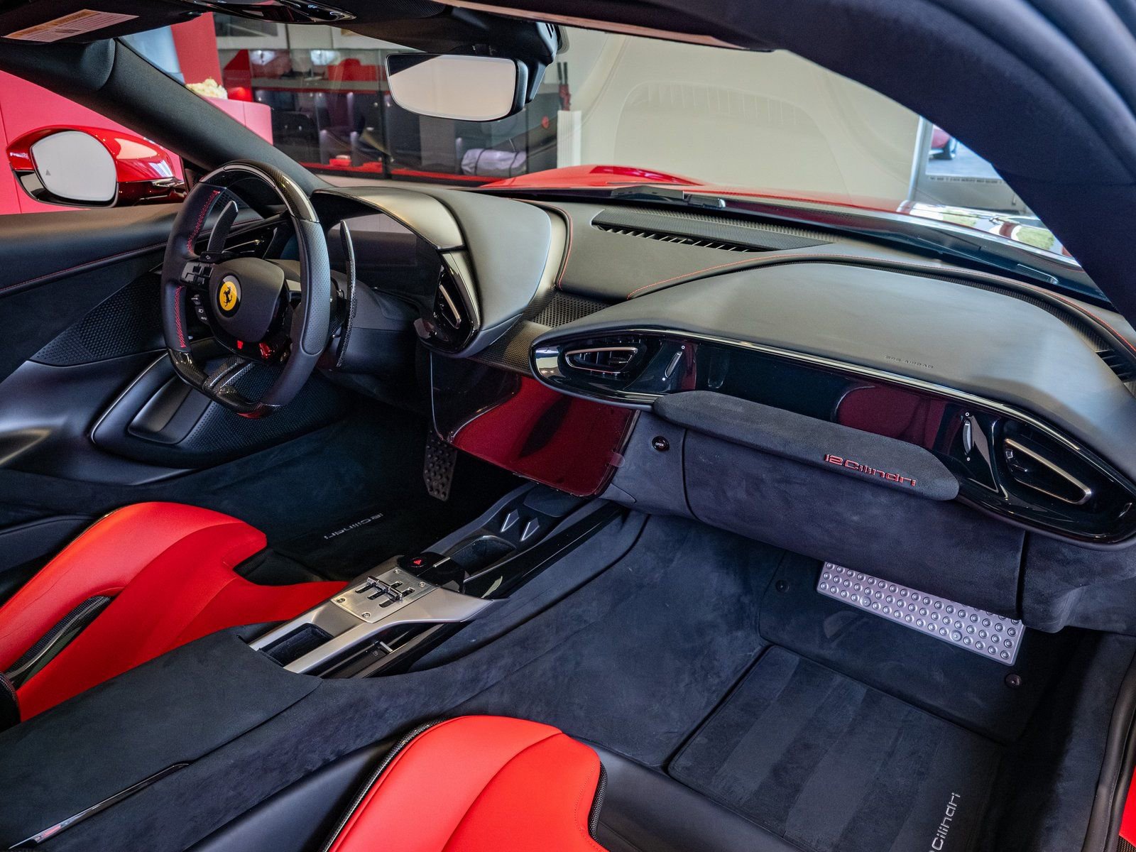 Certified 2025 Ferrari 12Cilindri RWD image 17