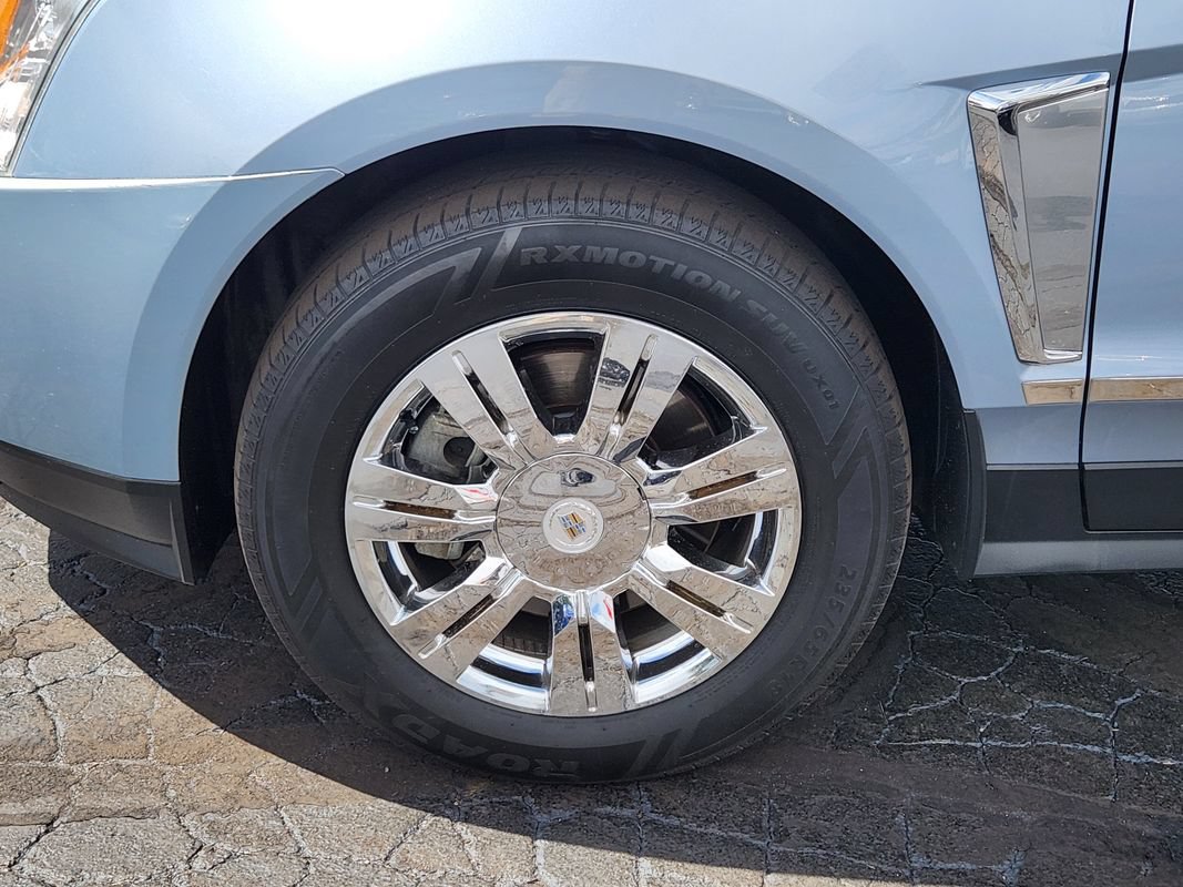 Used 2013 Cadillac SRX Luxury w/ Driver Awareness Package FWD image 12