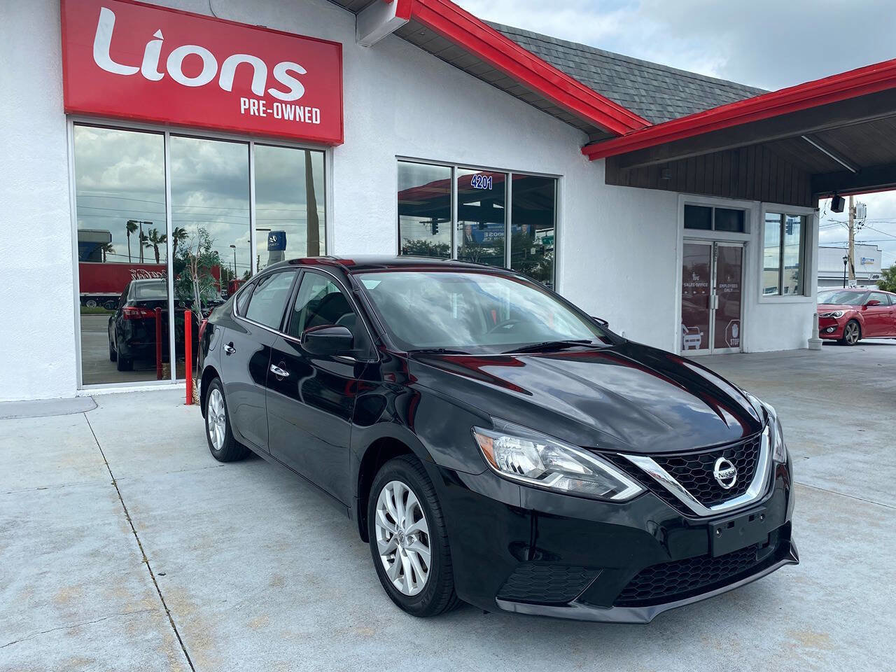 Used 2019 Nissan Sentra SV FWD image 8