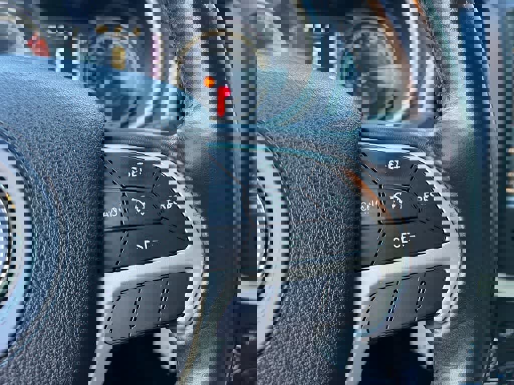 Used 2016 Jeep Cherokee Latitude w/ Cold Weather Group image 26