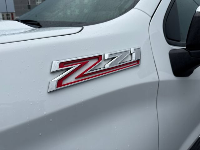 Used 2023 Chevrolet Silverado 1500 LT AWD/4WD image 32