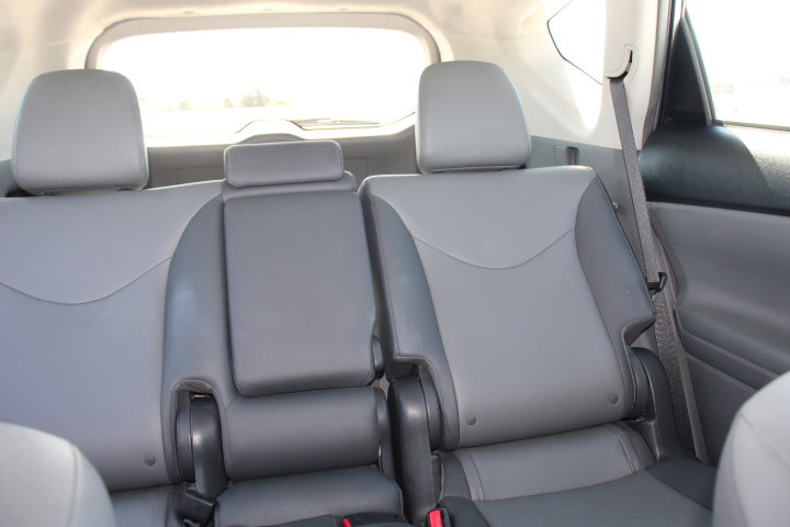 Used 2012 Toyota Prius V Five image 21