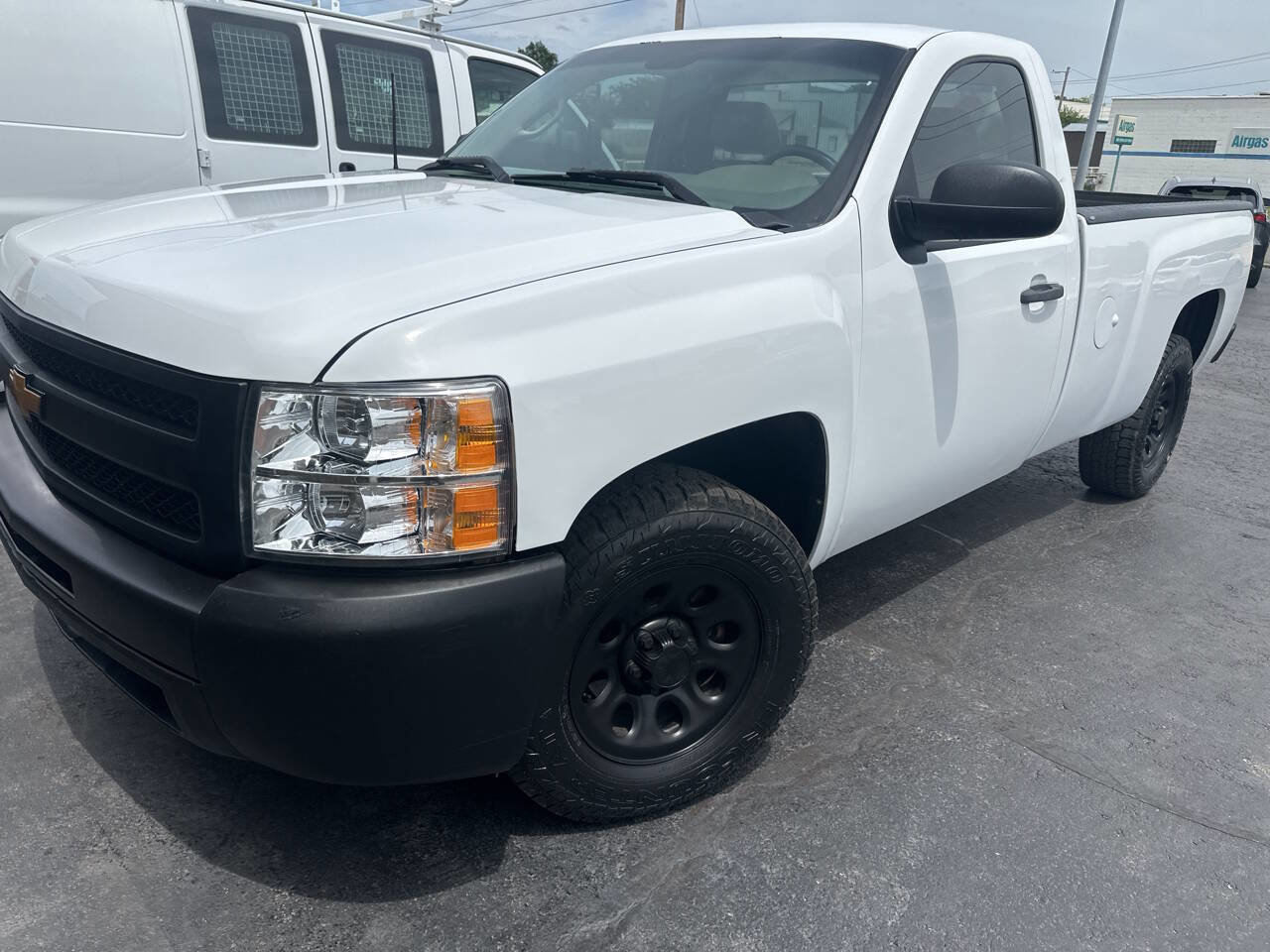Used 2012 Chevrolet Silverado 1500 W/T RWD image 3