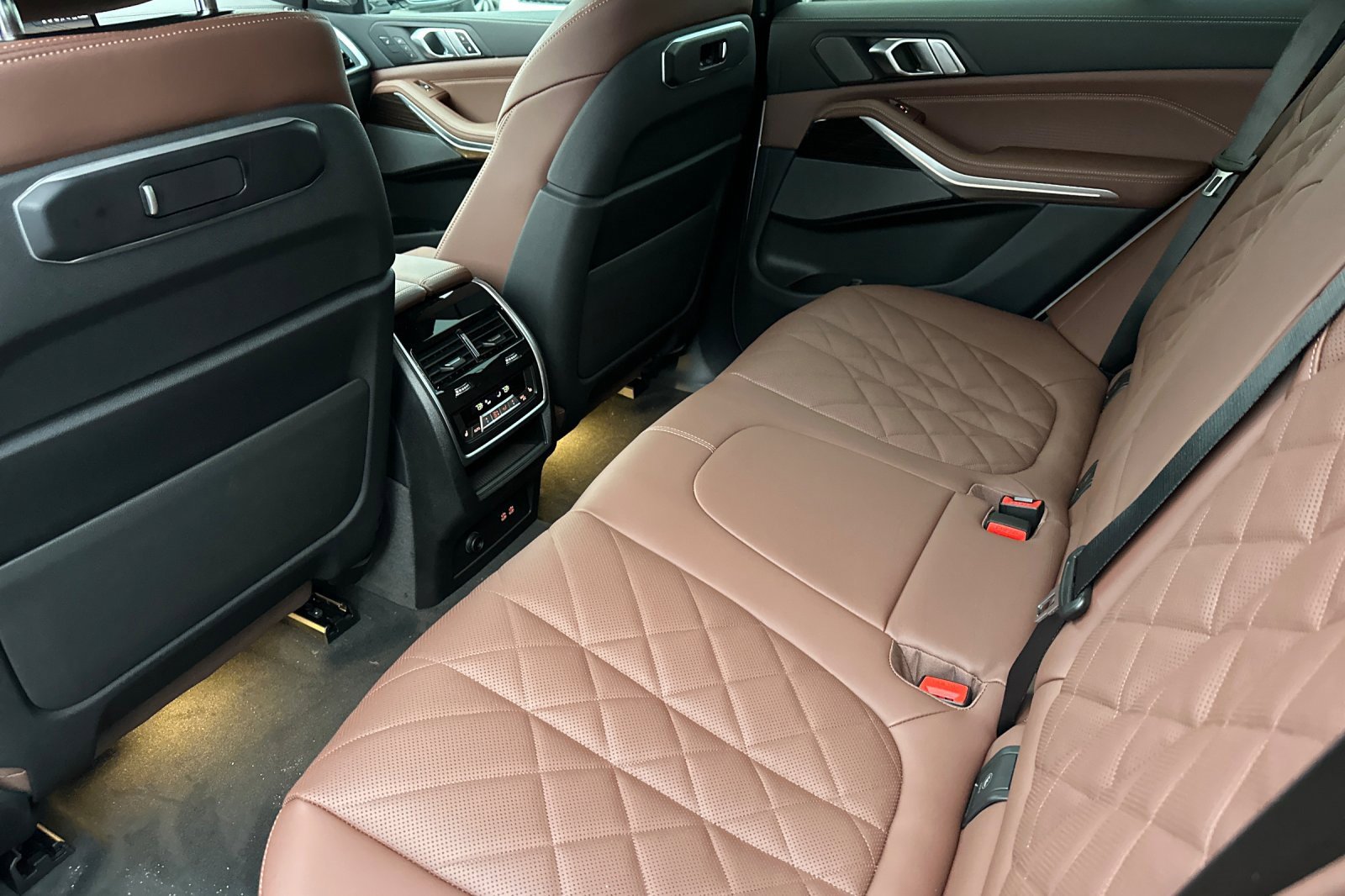 New 2026 BMW X5 xDrive40i w/ M Sport Package image 9