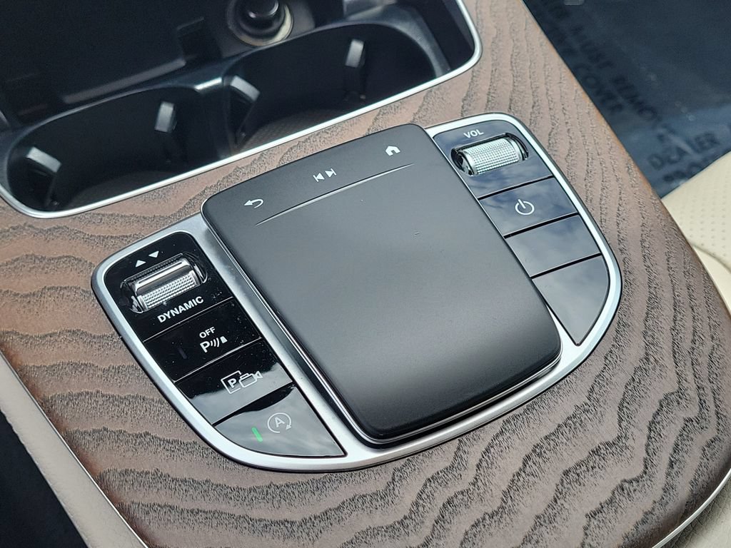Used 2021 Mercedes-Benz E 350 4MATIC Sedan w/ Premium Package image 27