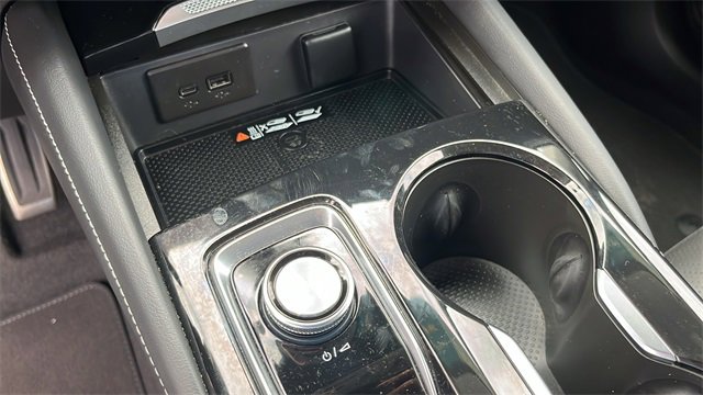 Certified 2025 Buick Envision Sport Touring image 22