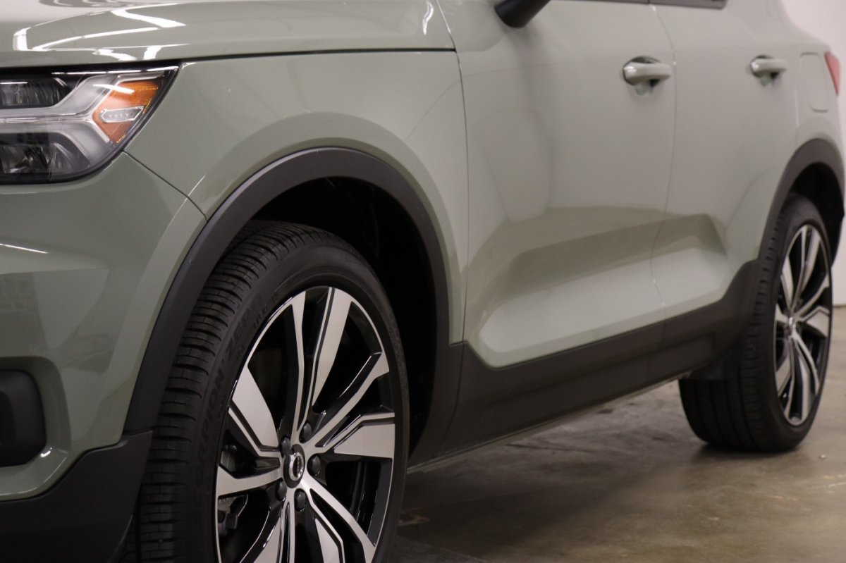 Used 2021 Volvo XC40 P8 Recharge AWD/4WD image 38