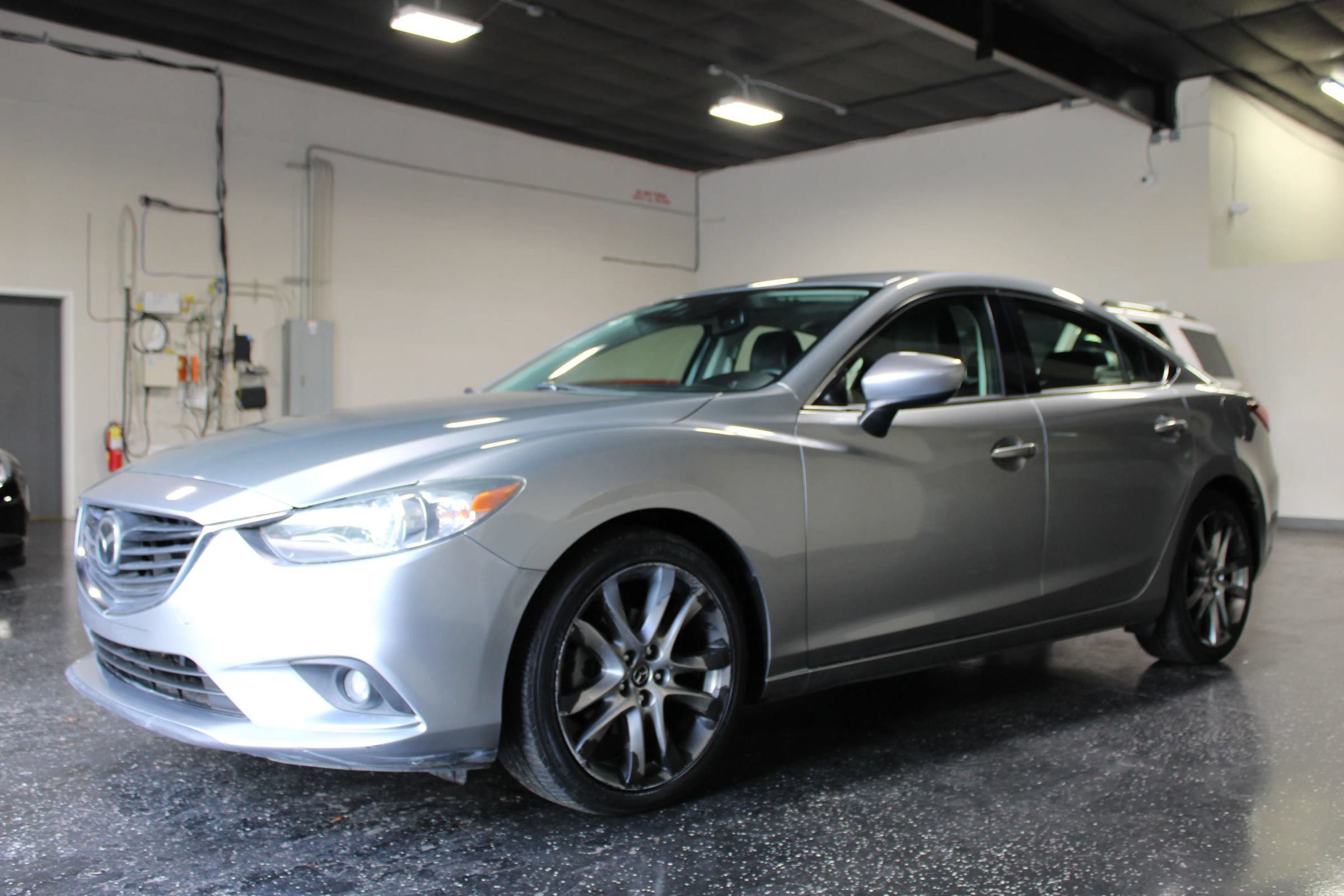 Used 2014 MAZDA MAZDA6 Grand Touring w/ GT Technology Package FWD image 6