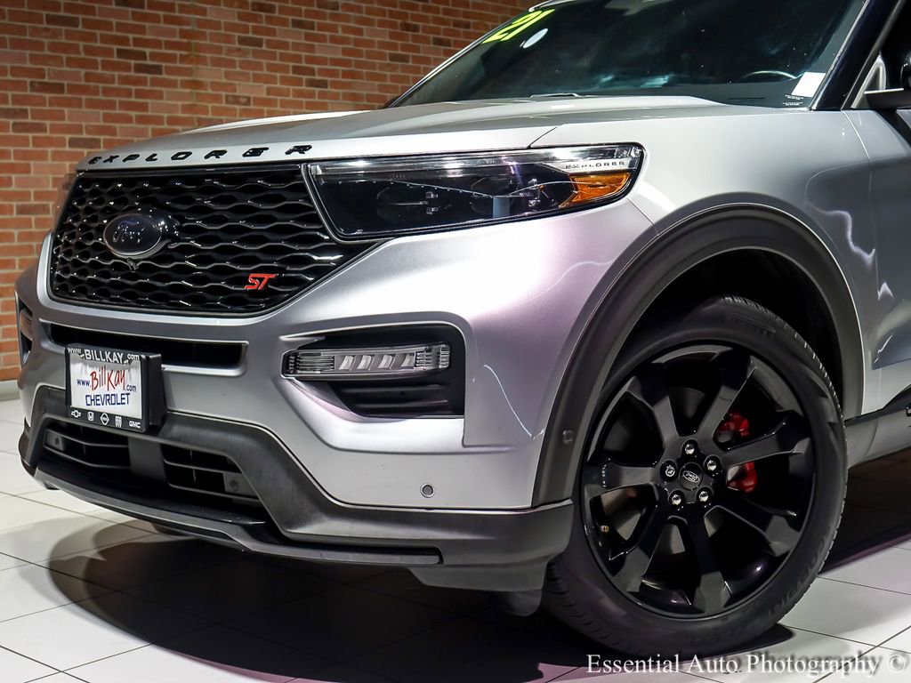 Used 2021 Ford Explorer ST w/ ST Street Pack image 3