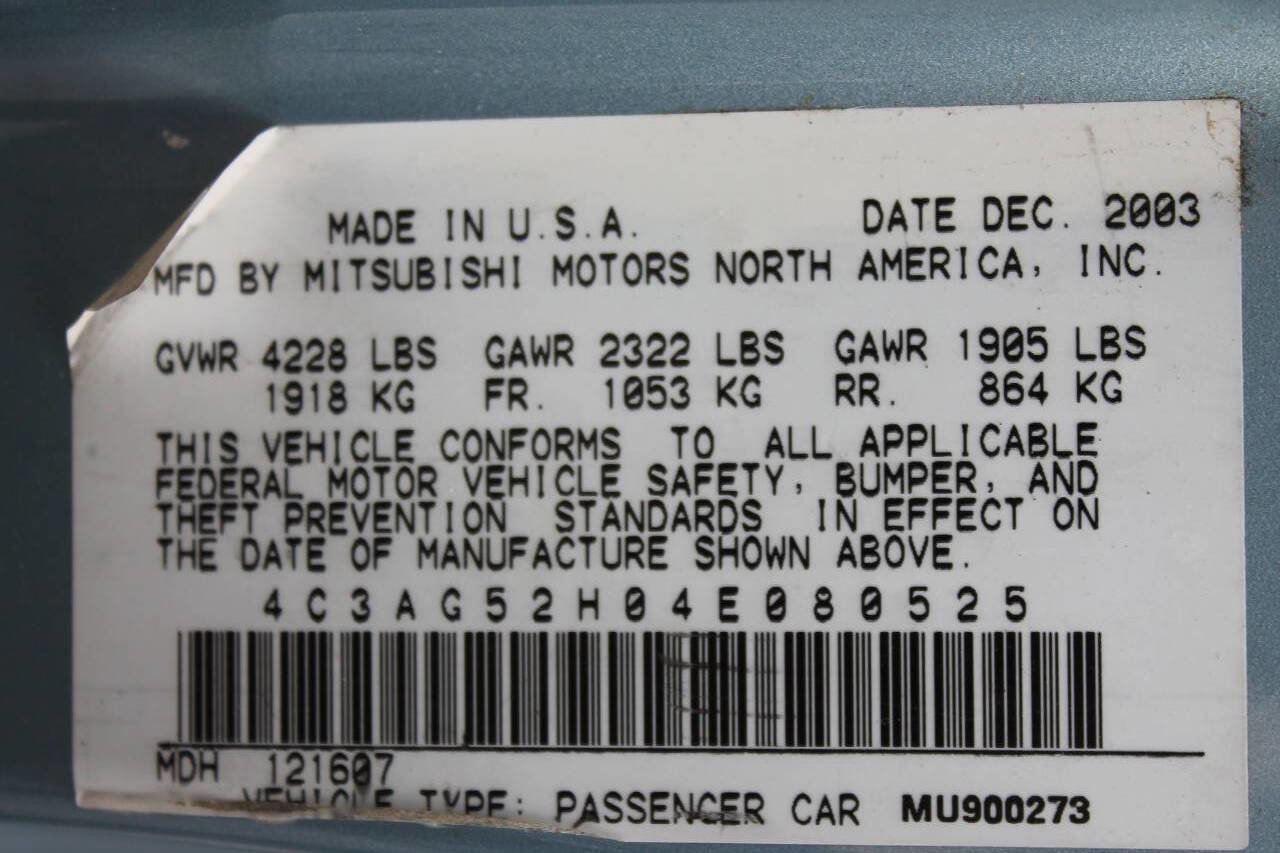 Used 2004 Chrysler Sebring Limited w/ Leather Interior Group FWD image 18