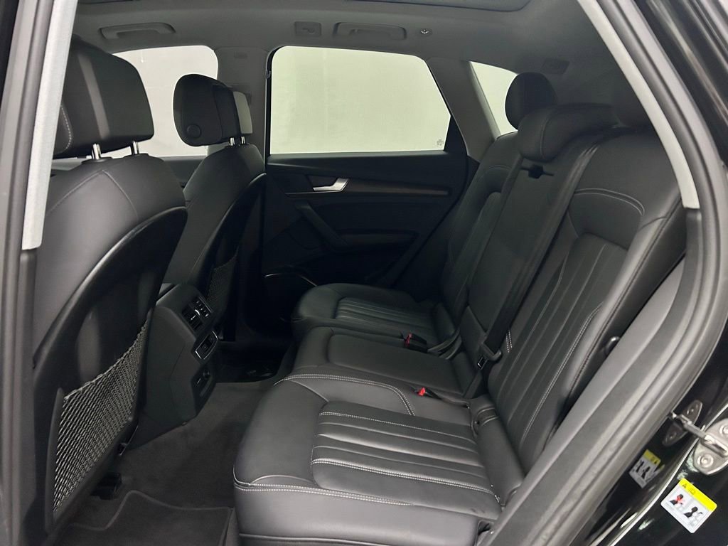 Used 2023 Audi Q5 2.0T Premium w/ Convenience Package AWD/4WD image 13