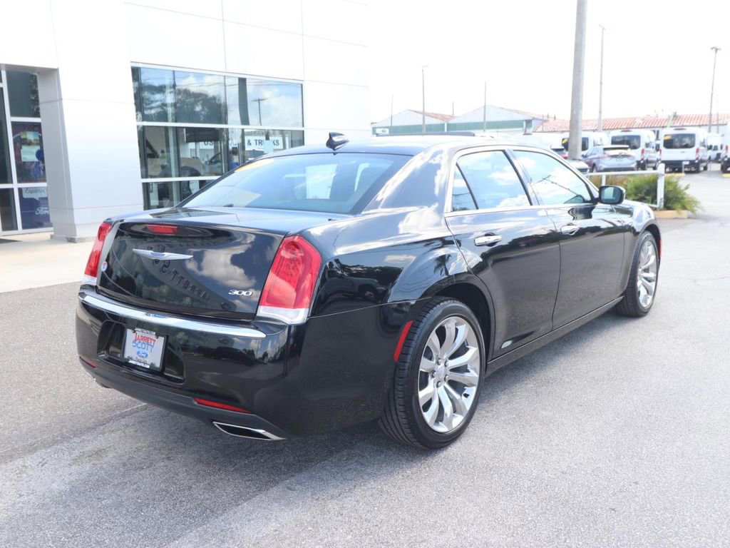 Used 2019 Chrysler 300 Limited RWD image 13