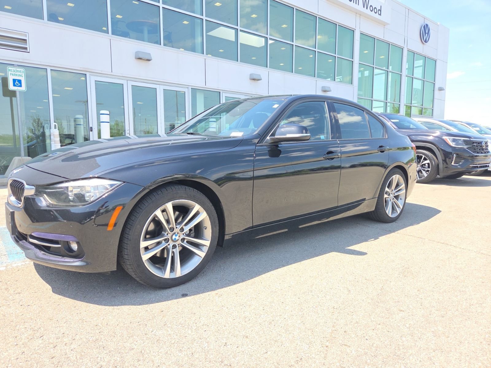 Used 2016 BMW 328i xDrive Sedan AWD/4WD image 7
