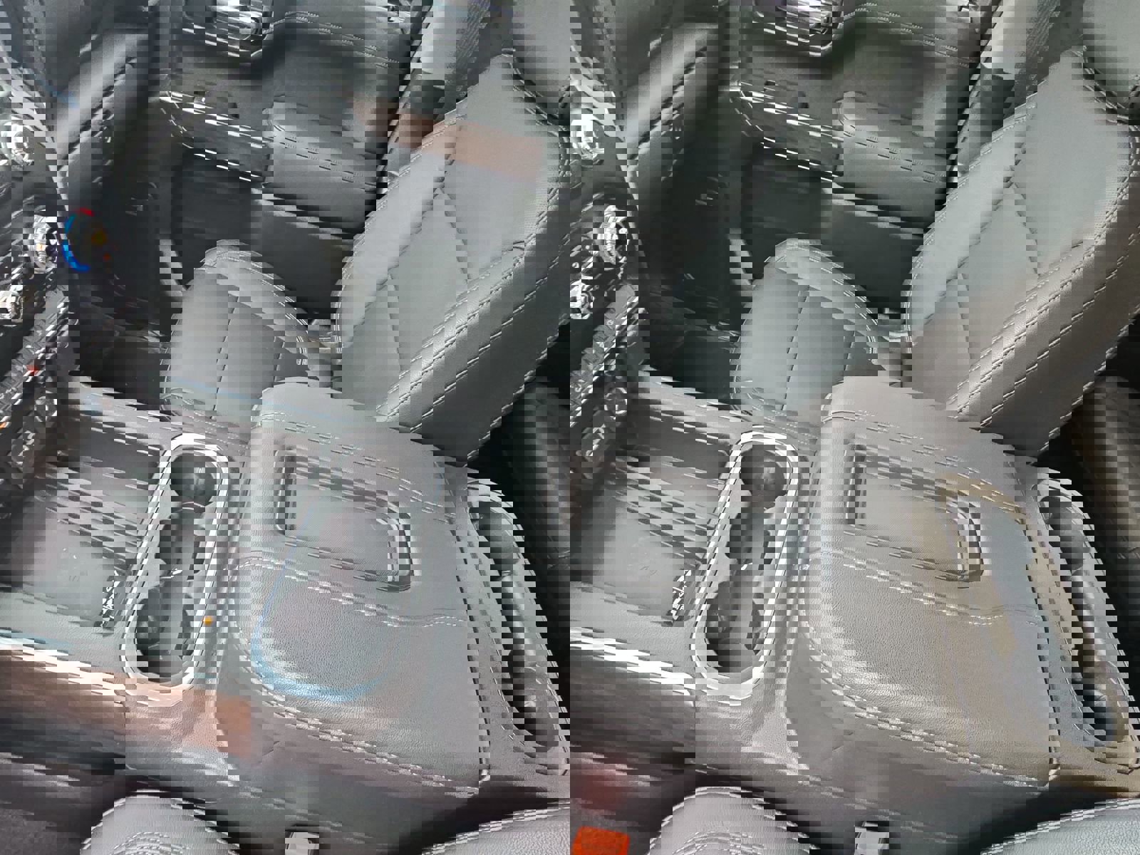 Used 2020 GMC Sierra 1500 SLT w/ SLT Premium Package image 17