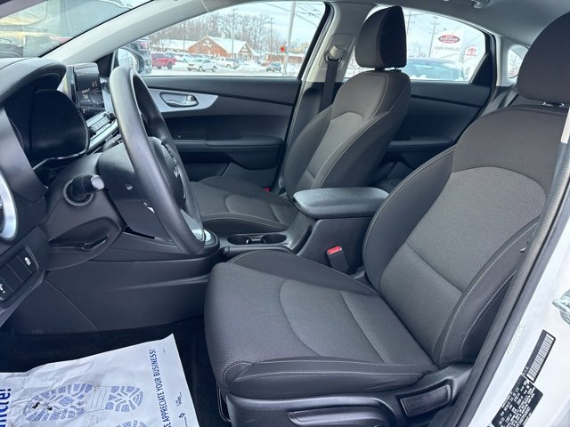Used 2023 Kia Forte LXS image 10