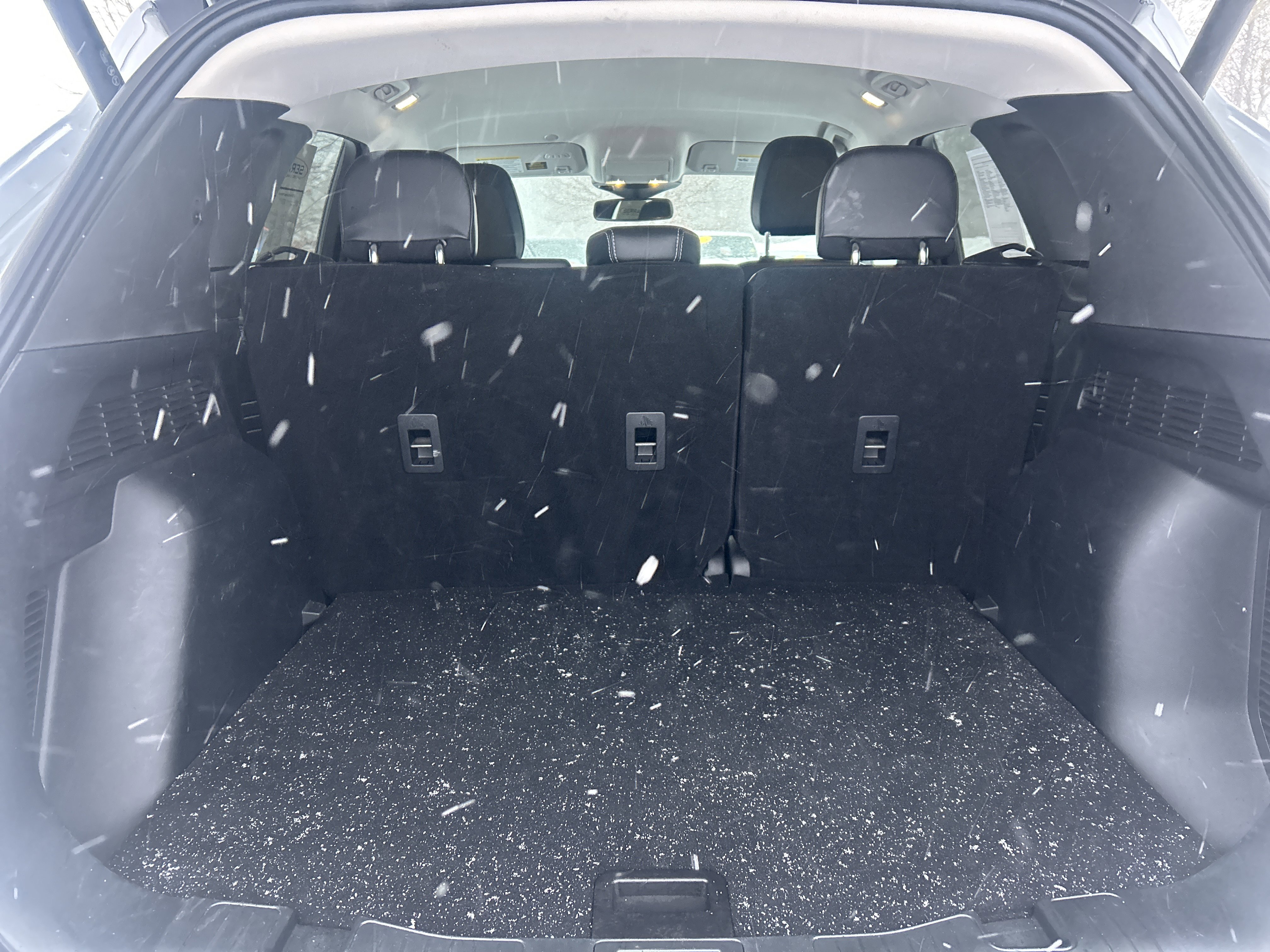 Used 2025 Ford Escape Platinum image 9