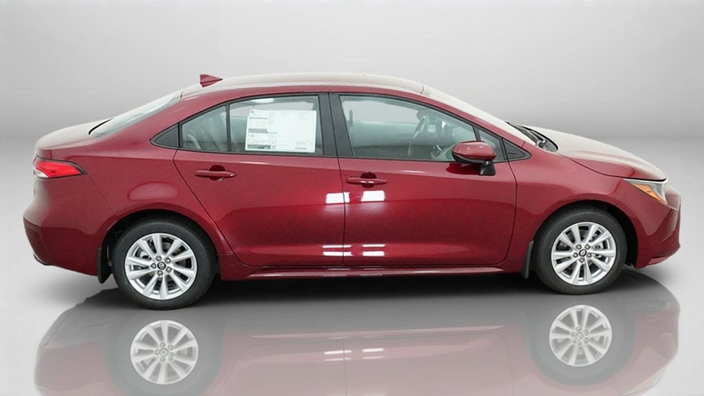 New 2027 Toyota Corolla LE FWD image 7