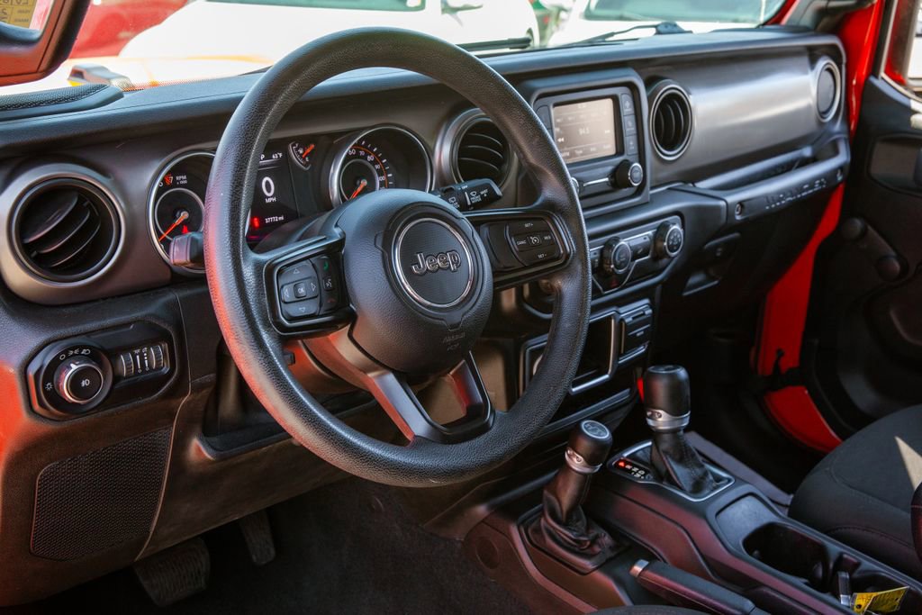 Used 2020 Jeep Wrangler Sport AWD/4WD image 10