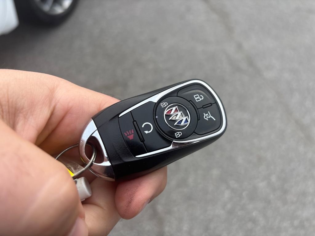 Used 2020 Buick Envision Essence w/ Experience Buick Package image 36