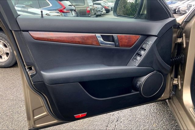Used 2008 Mercedes-Benz C 300 4MATIC Sedan image 18