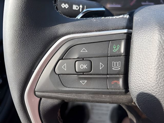 Used 2023 Jeep Grand Cherokee Laredo w/ Luxury Tech Group I image 10