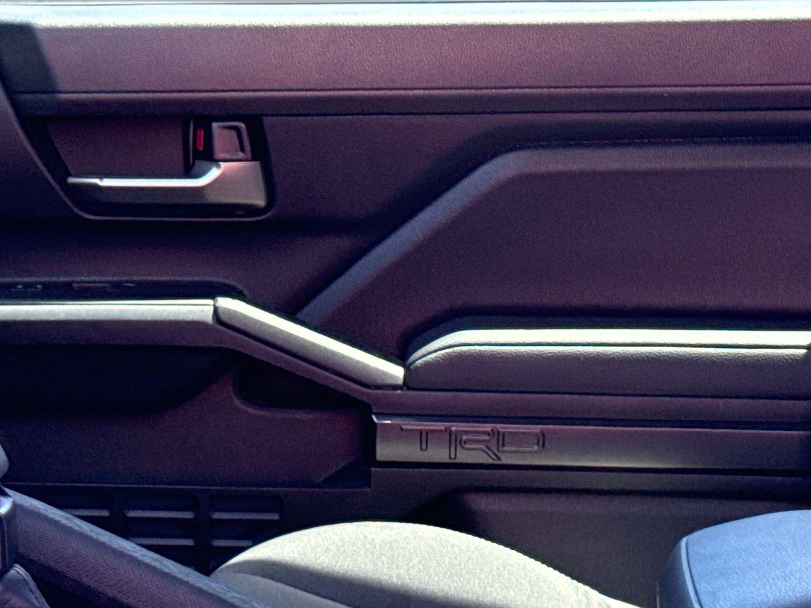 Used 2024 Toyota Tacoma TRD Sport w/ TRD Sport Upgrade Package image 20