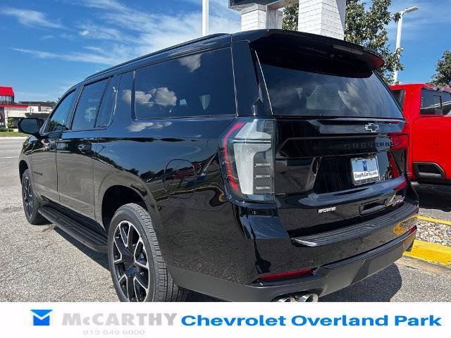 New 2026 Chevrolet Suburban RST w/ Advanced Technology Package AWD/4WD image 3