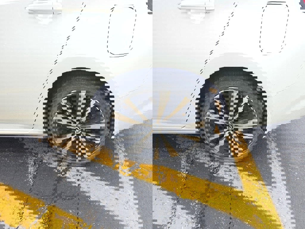 Used 2021 Nissan Altima 2.5 SR w/ SR Premium Package image 11