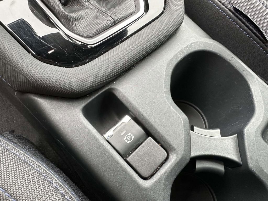 Used 2025 Subaru Forester Premium image 20