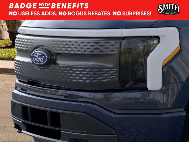 New 2025 Ford F150 Lightning Flash AWD/4WD image 18