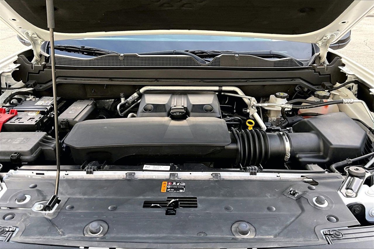 Used 2024 GMC Canyon Elevation w/ Trailering Package image 35