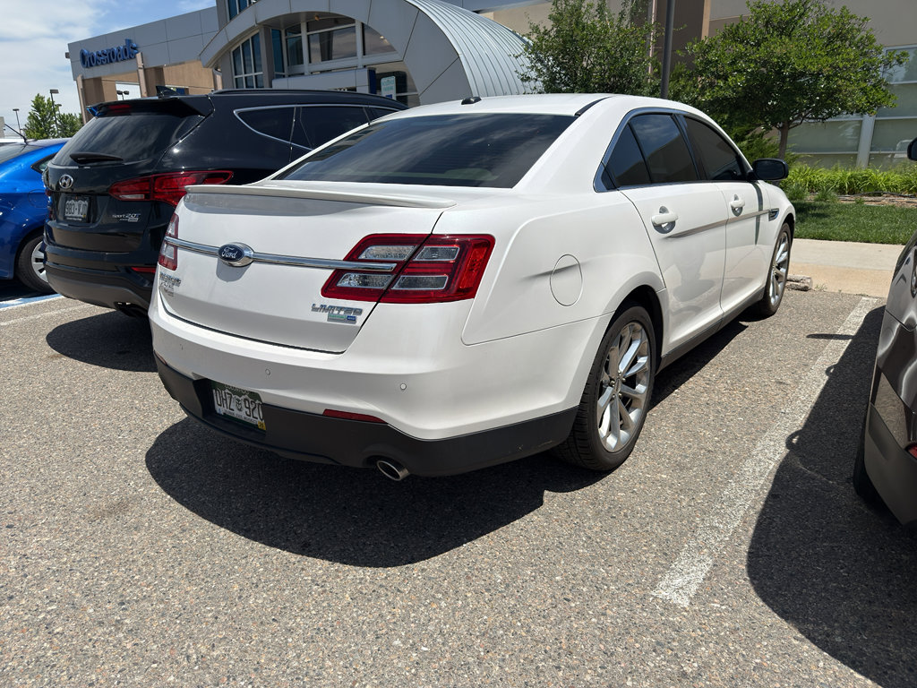 Used 2016 Ford Taurus Limited w/ Equipment Group 301A AWD/4WD image 4