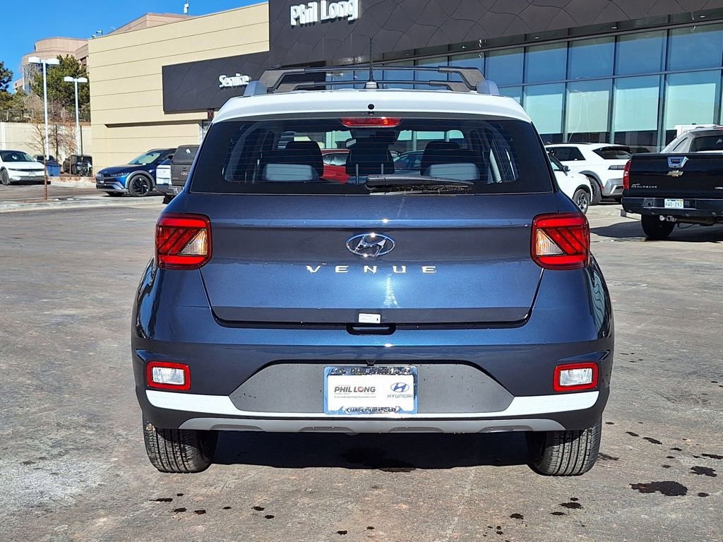 New 2025 Hyundai Venue Limited image 4