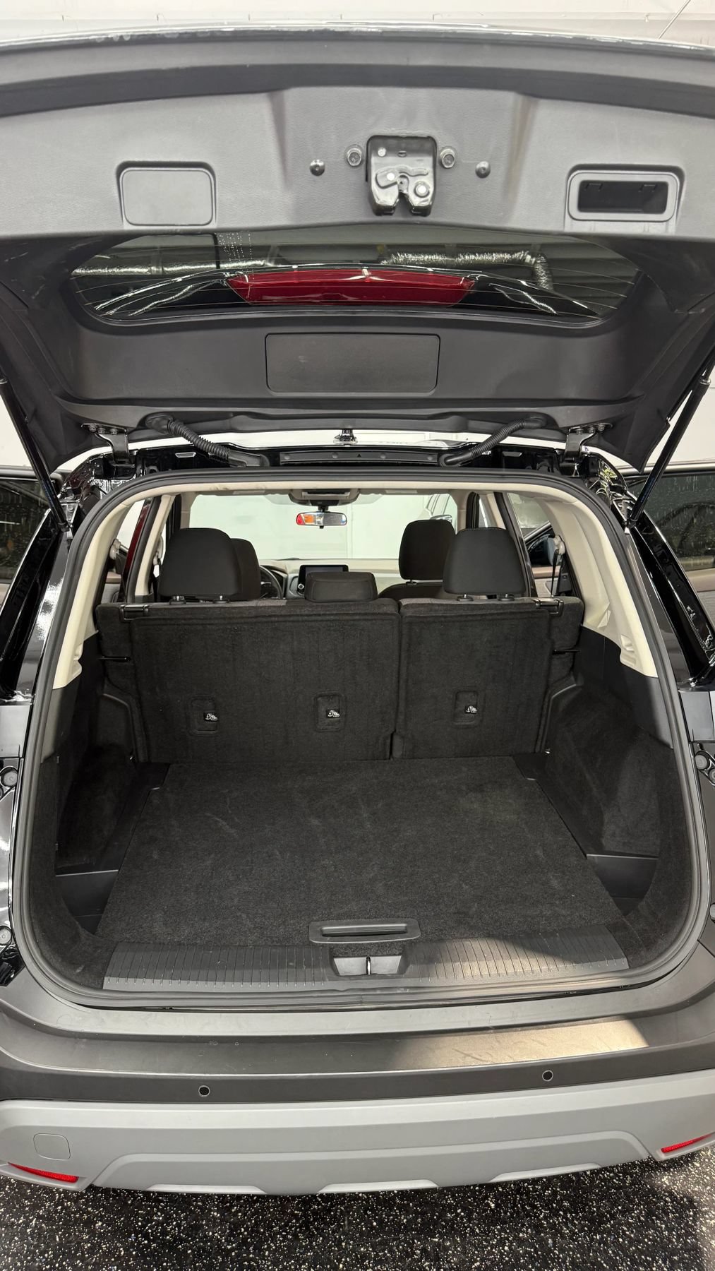 Used 2023 Nissan Rogue SV AWD/4WD image 11