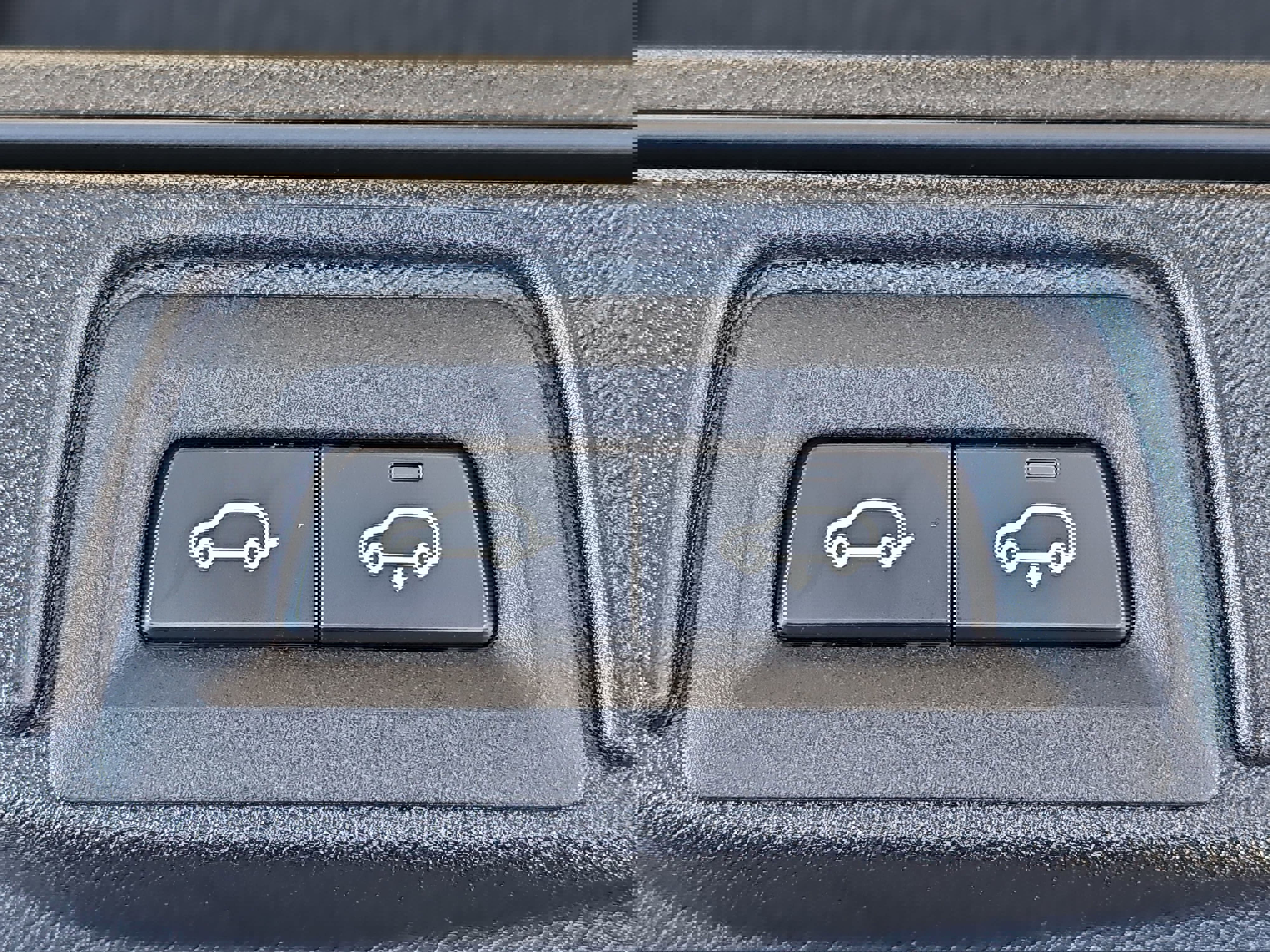 Used 2025 BMW X7 M60i image 15