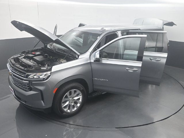 Used 2023 Chevrolet Suburban Premier AWD/4WD image 45