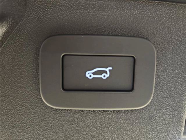 Used 2025 Land Rover Discovery Sport S AWD/4WD image 12