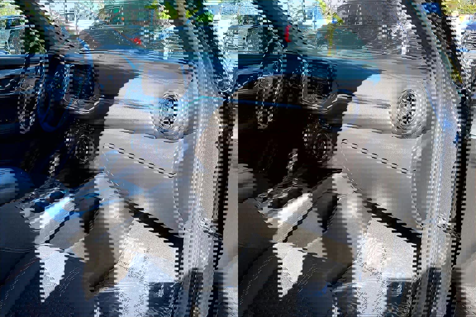 Used 2019 Chevrolet Blazer LT image 16