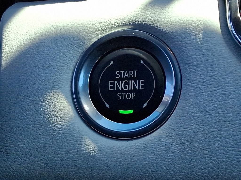Certified 2024 GMC Canyon AT4X w/ AT4X AEV Edition image 27