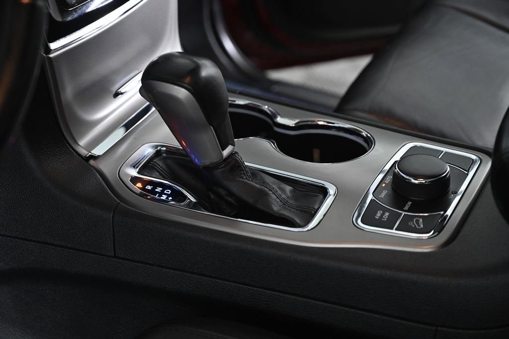 Used 2020 Jeep Grand Cherokee Limited w/ Premium Lighting Group image 21