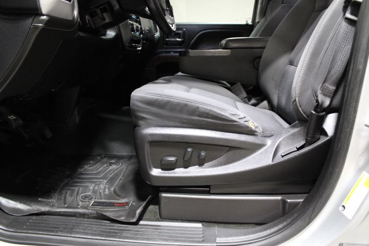 Used 2018 GMC Sierra 1500 SLE w/ SLE Value Package AWD/4WD image 16