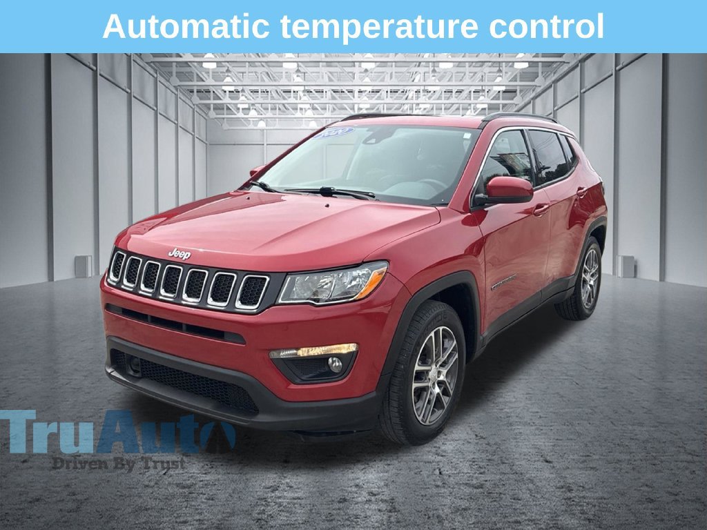 Used 2020 Jeep Compass Latitude FWD image 3