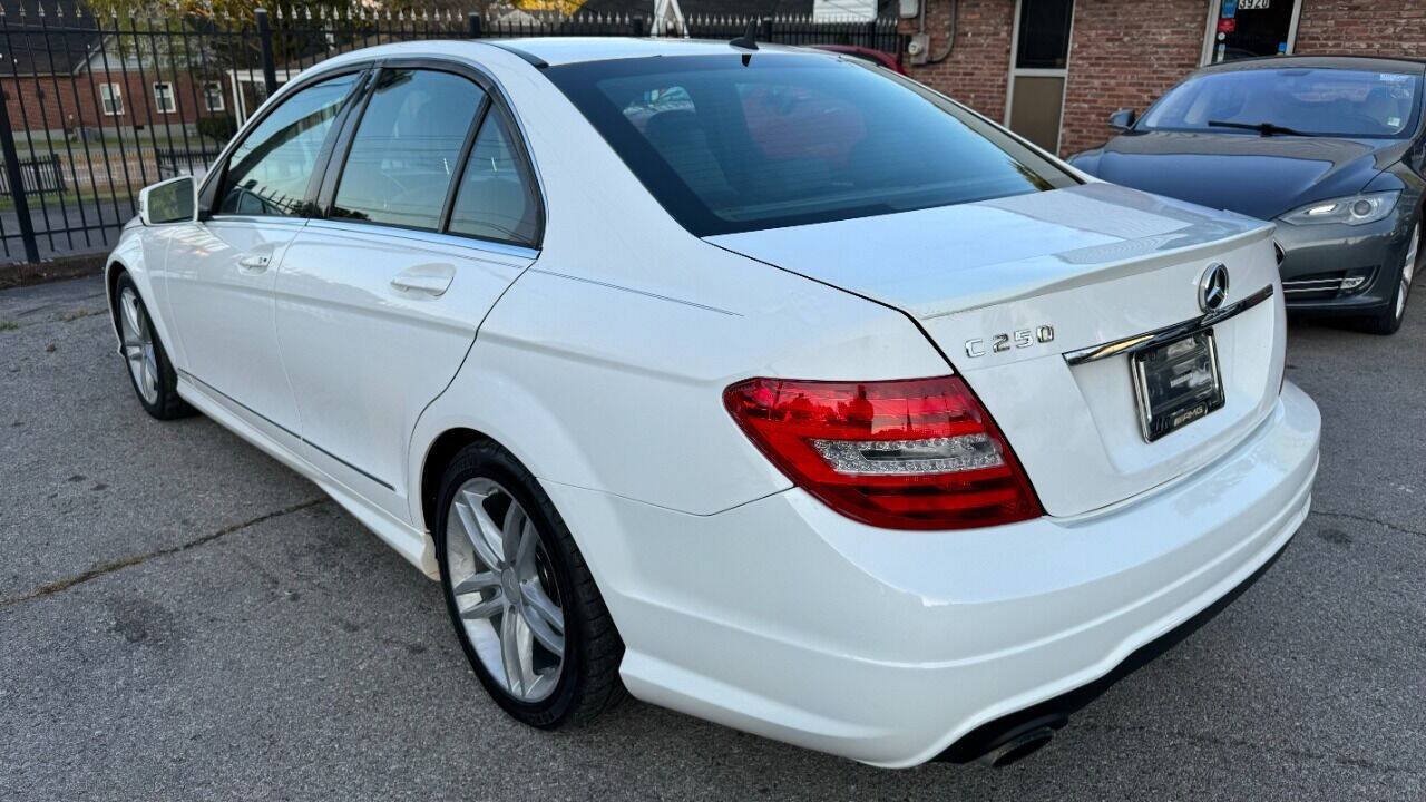 Used 2013 Mercedes-Benz C 250 Sedan image 6